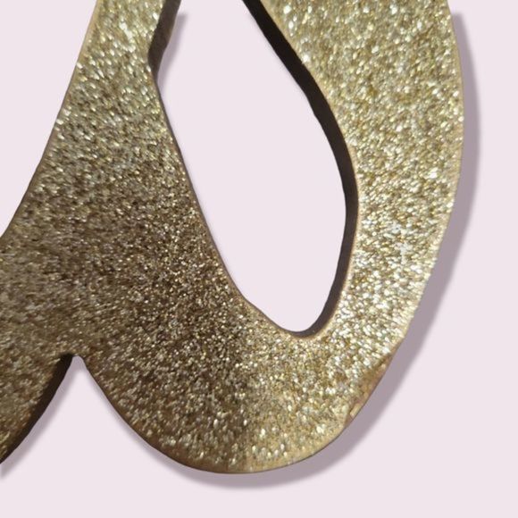 3/$15 🔴 Gold Glitter Mr &‎ Mrs Hanging Wood Signs - Picture 3 of 4